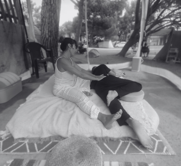 "therapeutic thai massage treatments in Barcelona studio"